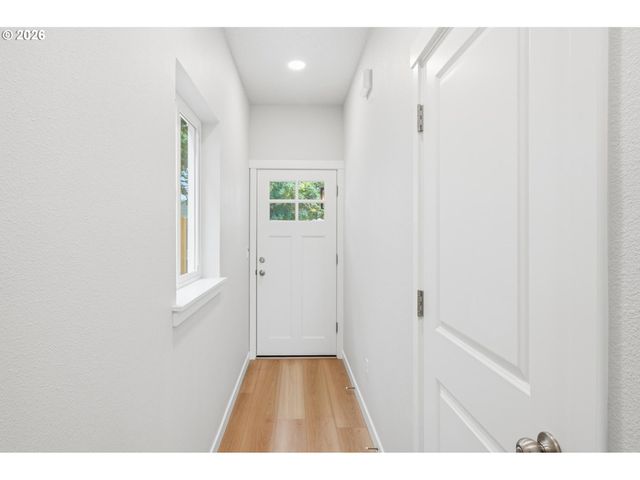 1228 Se 151 St Ave, Portland, OR 97233