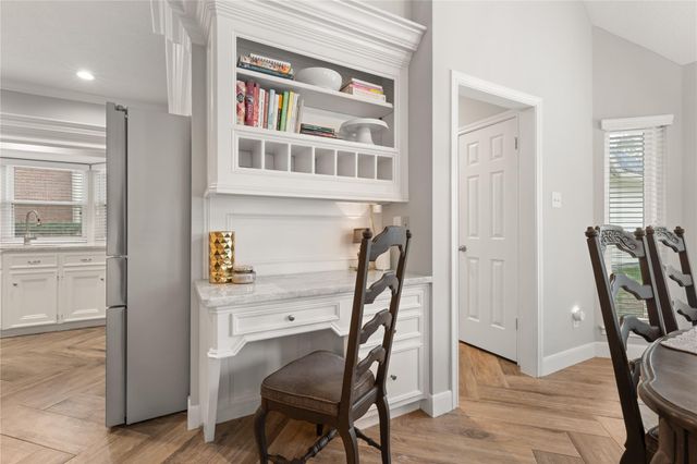 5827 Mountain View Drive, Houston, TX 77345