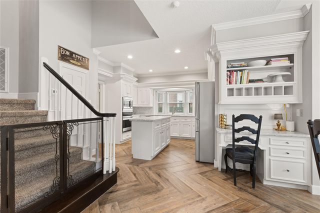 5827 Mountain View Drive, Houston, TX 77345