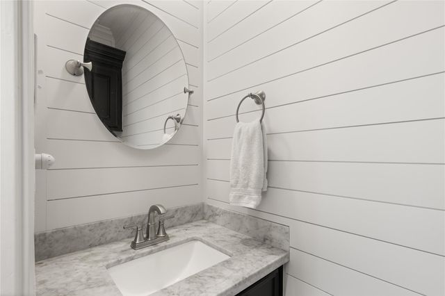 5827 Mountain View Drive, Houston, TX 77345