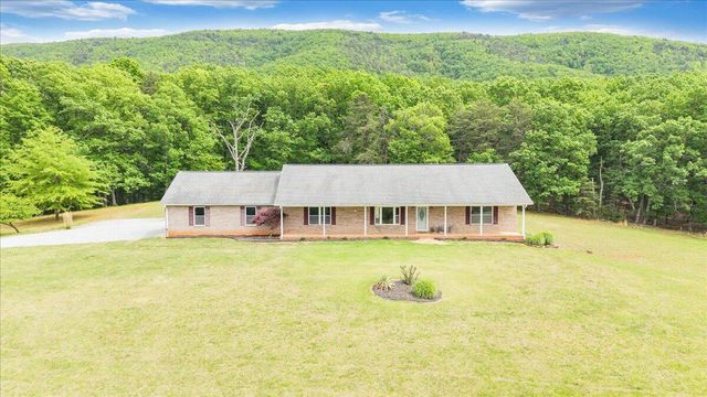 268 Sweetwater Bay DR, Penhook, VA 24137