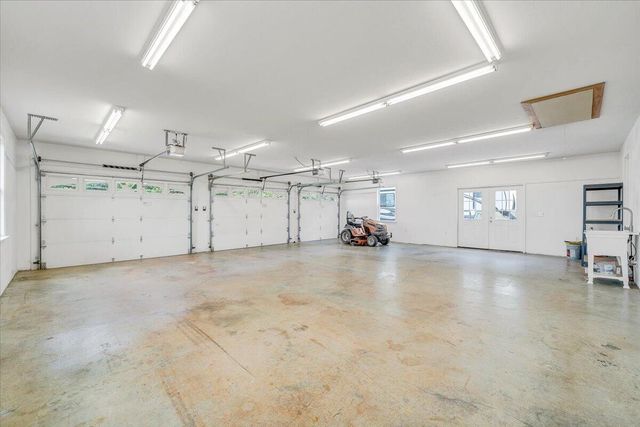 268 Sweetwater Bay DR, Penhook, VA 24137