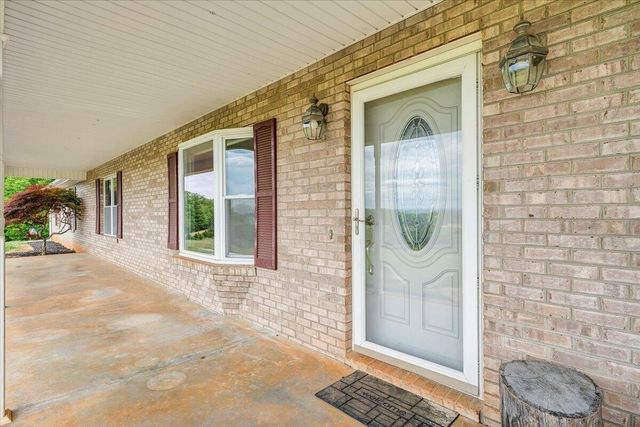 268 Sweetwater Bay DR, Penhook, VA 24137