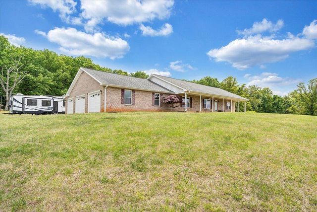 268 Sweetwater Bay DR, Penhook, VA 24137