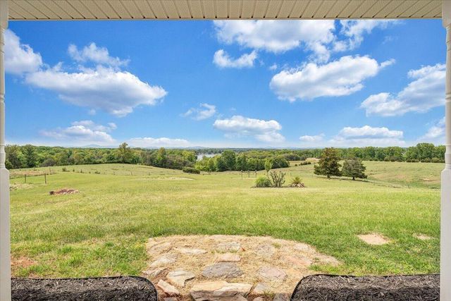268 Sweetwater Bay DR, Penhook, VA 24137
