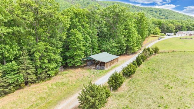 268 Sweetwater Bay DR, Penhook, VA 24137