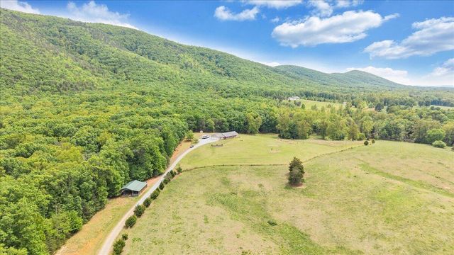 268 Sweetwater Bay DR, Penhook, VA 24137