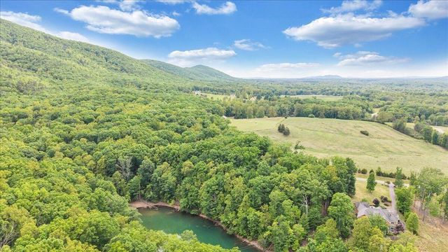 268 Sweetwater Bay DR, Penhook, VA 24137