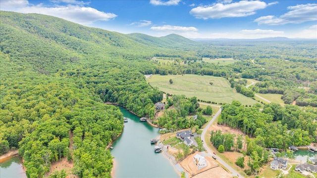 268 Sweetwater Bay DR, Penhook, VA 24137