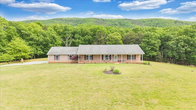 268 Sweetwater Bay DR, Penhook, VA 24137
