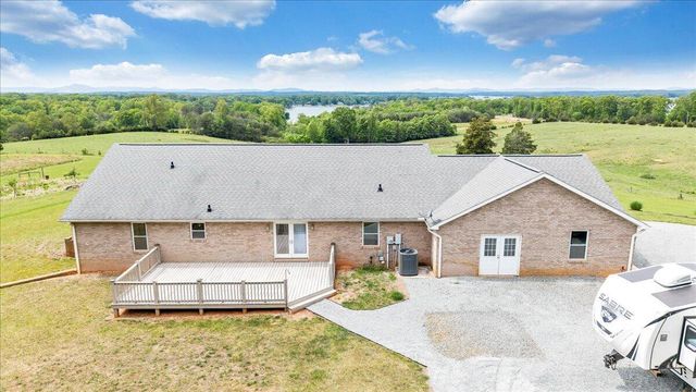 268 Sweetwater Bay DR, Penhook, VA 24137