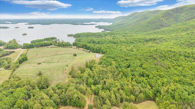 268 Sweetwater Bay DR, Penhook, VA 24137