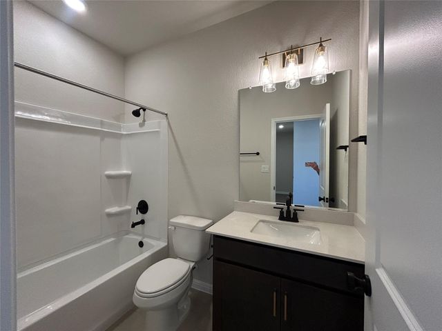 9801 Serene Bliss LN, Buda, TX 78610