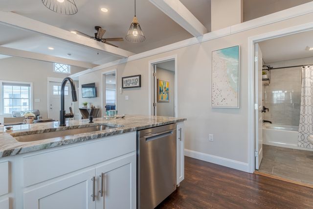 17 Kentville Terrace, Hampton, NH 03842