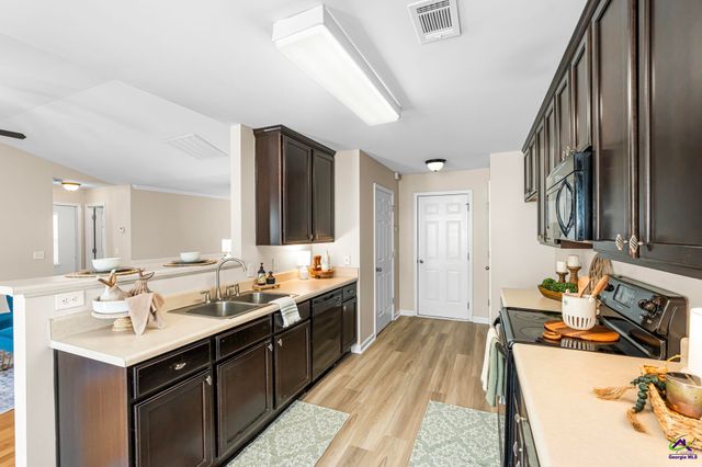 502 Arrie Drive, Byron, GA 31008