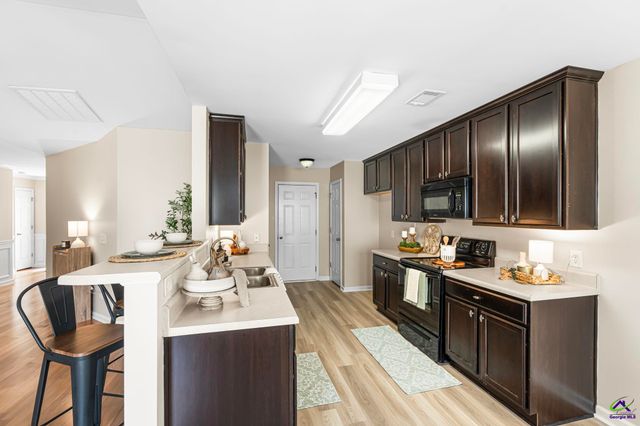 502 Arrie Drive, Byron, GA 31008