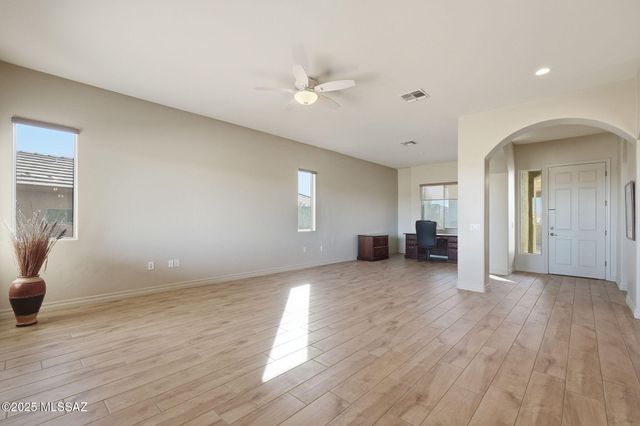 1890 W Acacia Bluffs Drive, Green Valley, AZ 85622