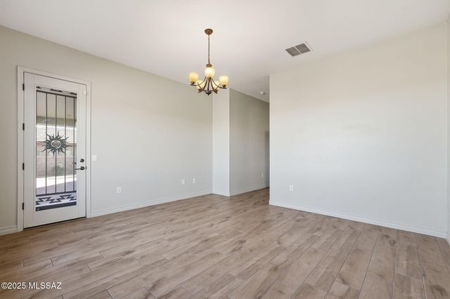 1890 W Acacia Bluffs Drive, Green Valley, AZ 85622