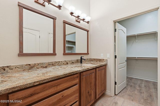 1890 W Acacia Bluffs Drive, Green Valley, AZ 85622