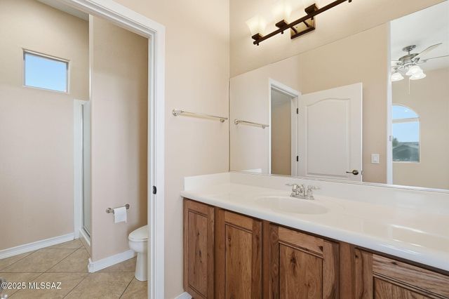 1890 W Acacia Bluffs Drive, Green Valley, AZ 85622