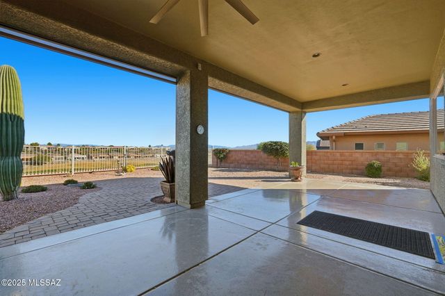 1890 W Acacia Bluffs Drive, Green Valley, AZ 85622