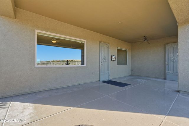 1890 W Acacia Bluffs Drive, Green Valley, AZ 85622