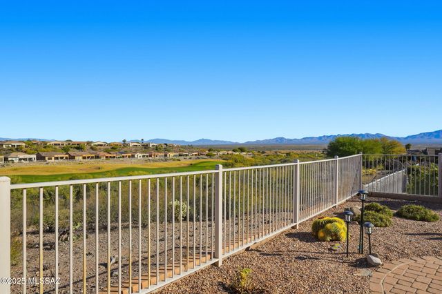 1890 W Acacia Bluffs Drive, Green Valley, AZ 85622