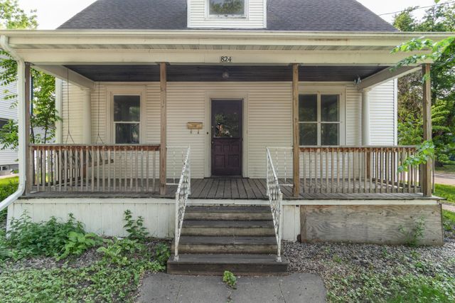824 9th Street N, Fargo, ND 58102