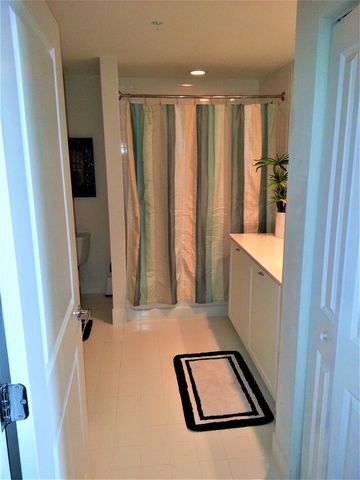 225 NE 1st Street 406, Delray Beach, FL 33444