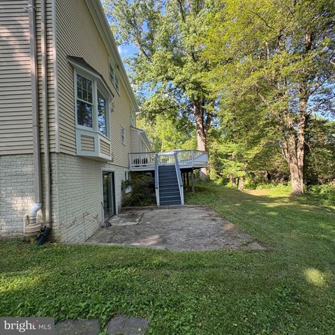 3502 HOLLY RD, Annandale, VA 22003