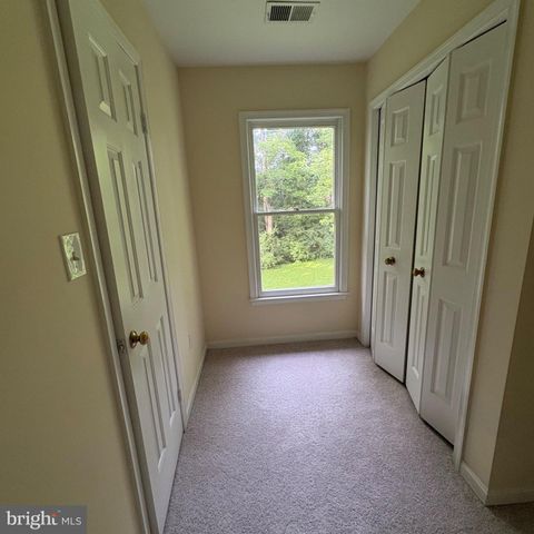 3502 HOLLY RD, Annandale, VA 22003