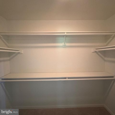 3502 HOLLY RD, Annandale, VA 22003