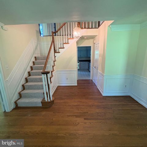 3502 HOLLY RD, Annandale, VA 22003