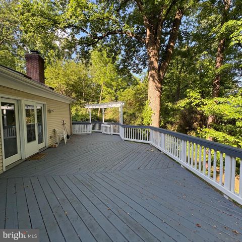 3502 HOLLY RD, Annandale, VA 22003