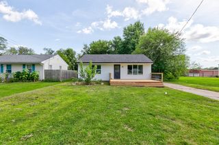1437 E Pleasant View Drive, Des Moines, IA 50320