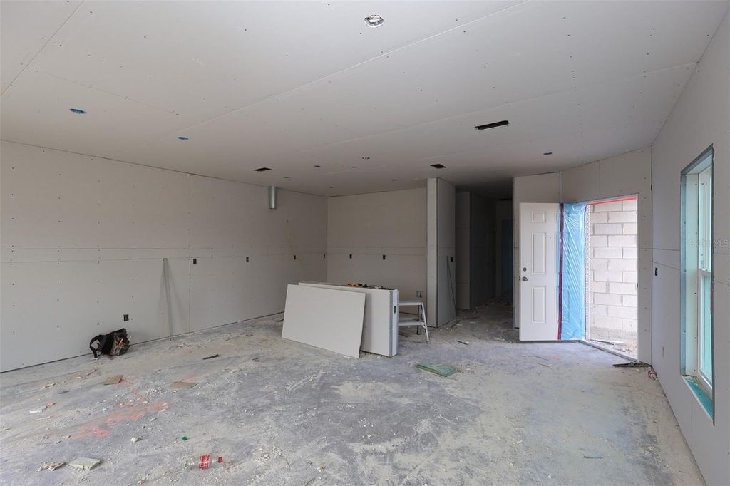 Image 3 of property listing at 4124 CAMPSITE LOOP, Orlando, FL 32824