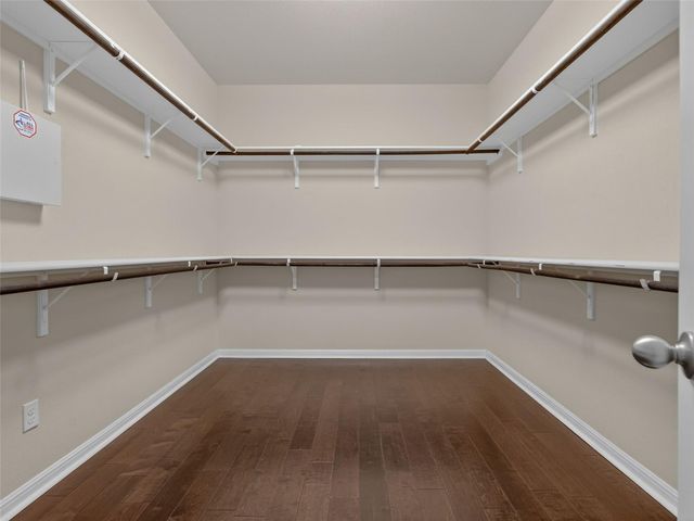 700 Ledge Stone DR, Austin, TX 78737
