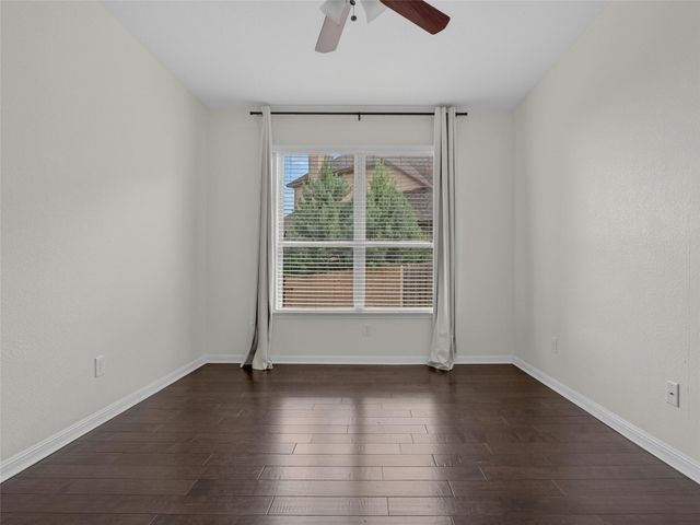 700 Ledge Stone DR, Austin, TX 78737