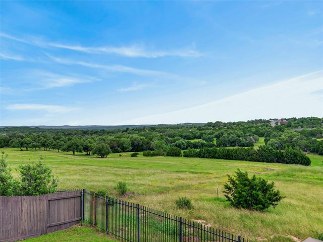 700 Ledge Stone DR, Austin, TX 78737
