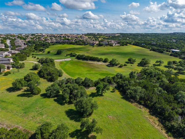 700 Ledge Stone DR, Austin, TX 78737