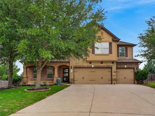 700 Ledge Stone DR, Austin, TX 78737