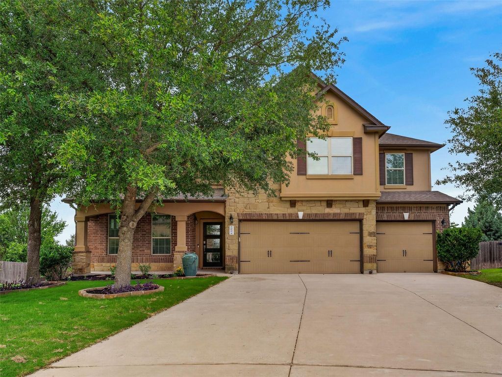 700 Ledge Stone DR, Austin, TX 78737