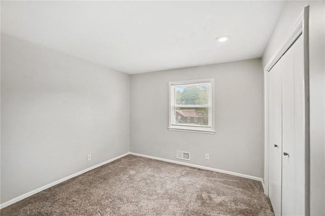 11901 E 54th Terrace, Kansas City, MO 64133