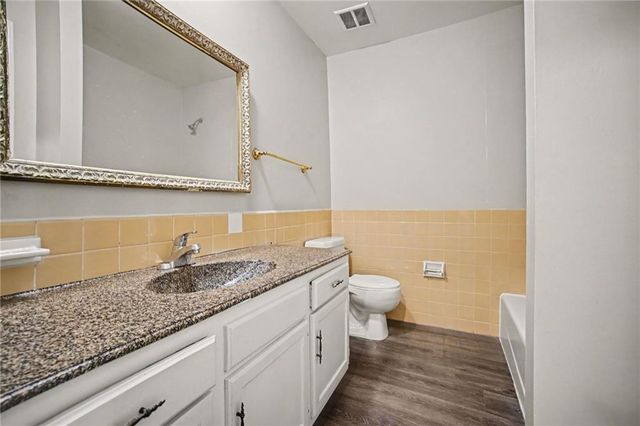 11901 E 54th Terrace, Kansas City, MO 64133