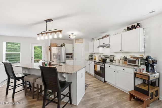 169 Hedge Hunter Court, Raeford, NC 28376