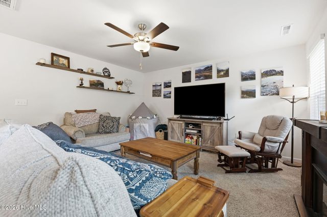 169 Hedge Hunter Court, Raeford, NC 28376