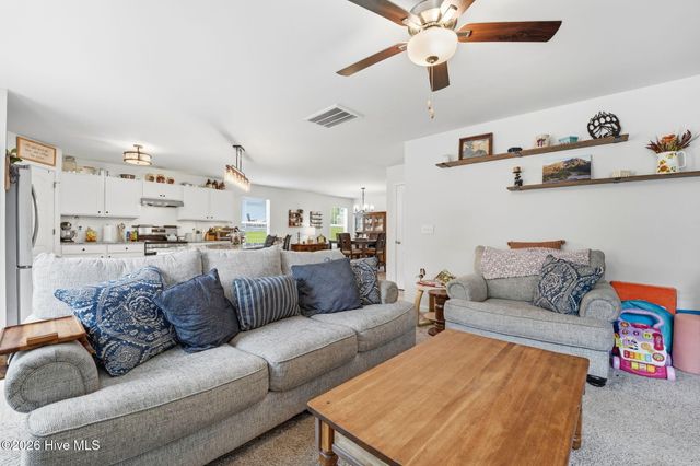 169 Hedge Hunter Court, Raeford, NC 28376