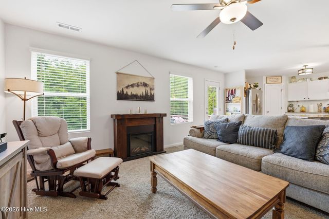 169 Hedge Hunter Court, Raeford, NC 28376