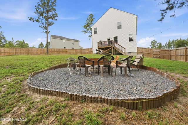 169 Hedge Hunter Court, Raeford, NC 28376