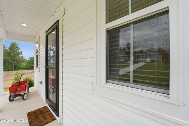169 Hedge Hunter Court, Raeford, NC 28376